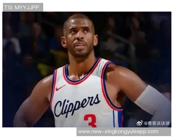 曾经的船长保罗回归首战表现平平仅得4分并送出4次助攻